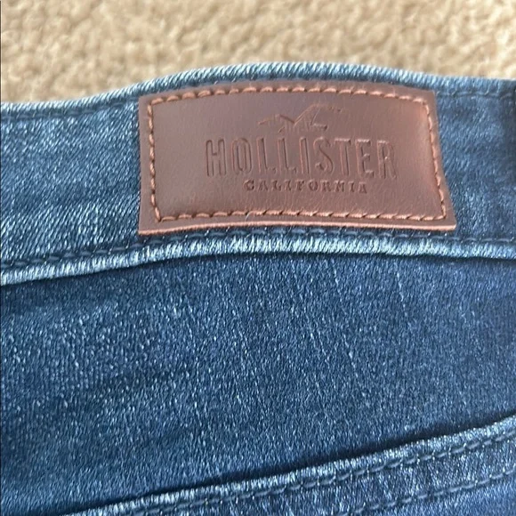 Brand New Hollister Navy Flare Jeans - Picture 5 of 5